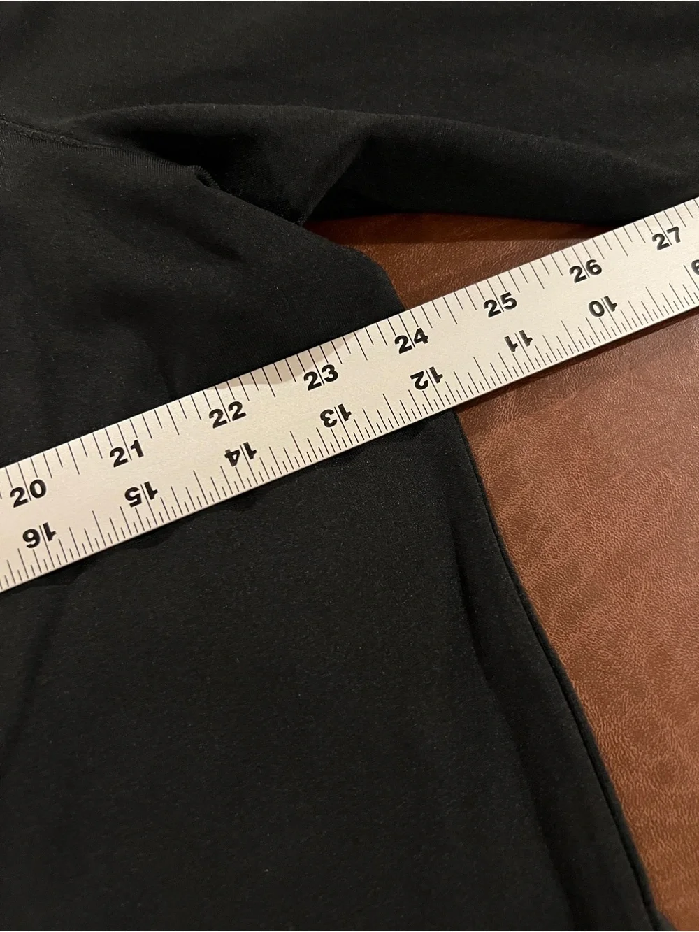 NWT UNRL Pittsburgh Penguins 1/4 Zip Activewear Long Sleeve Top - XL